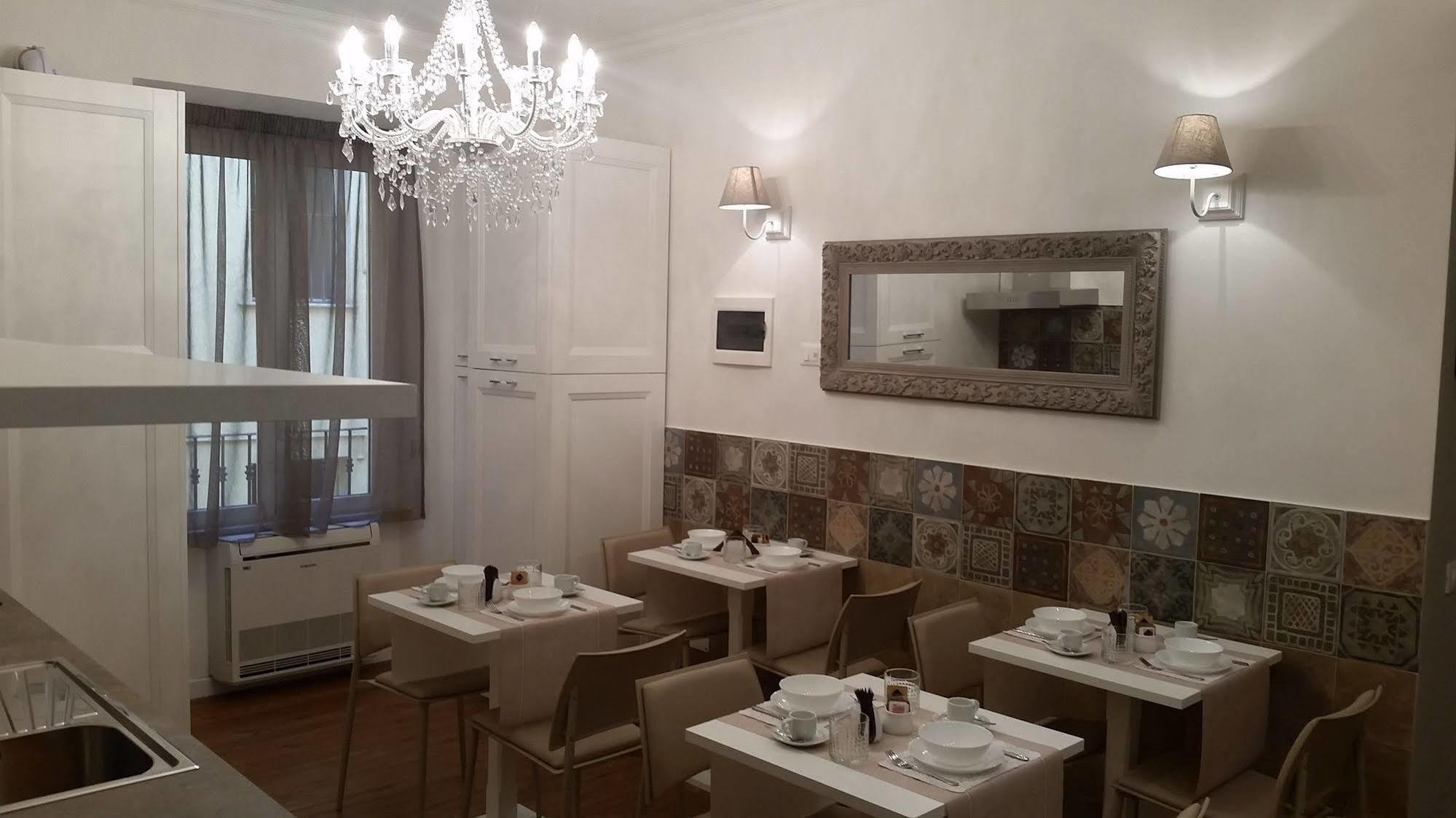 Bed & Breakfast More Cola Di Rienzo 2*