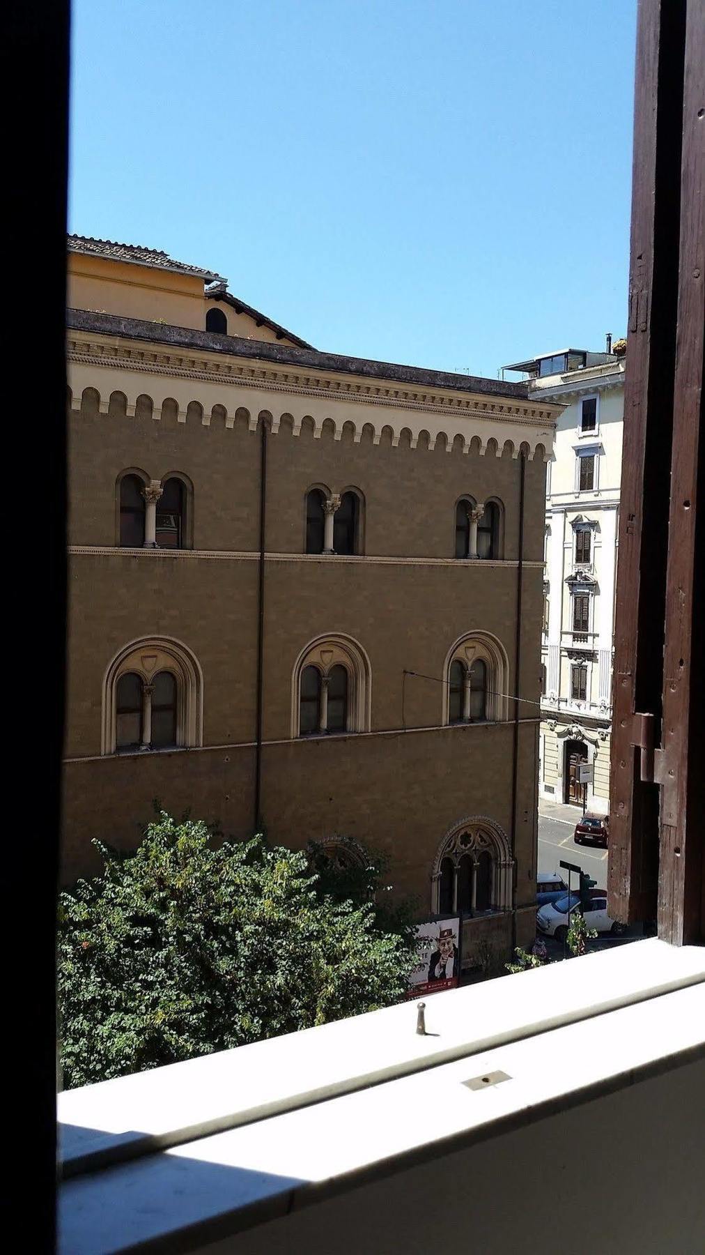 Bed & Breakfast More Cola Di Rienzo 2*